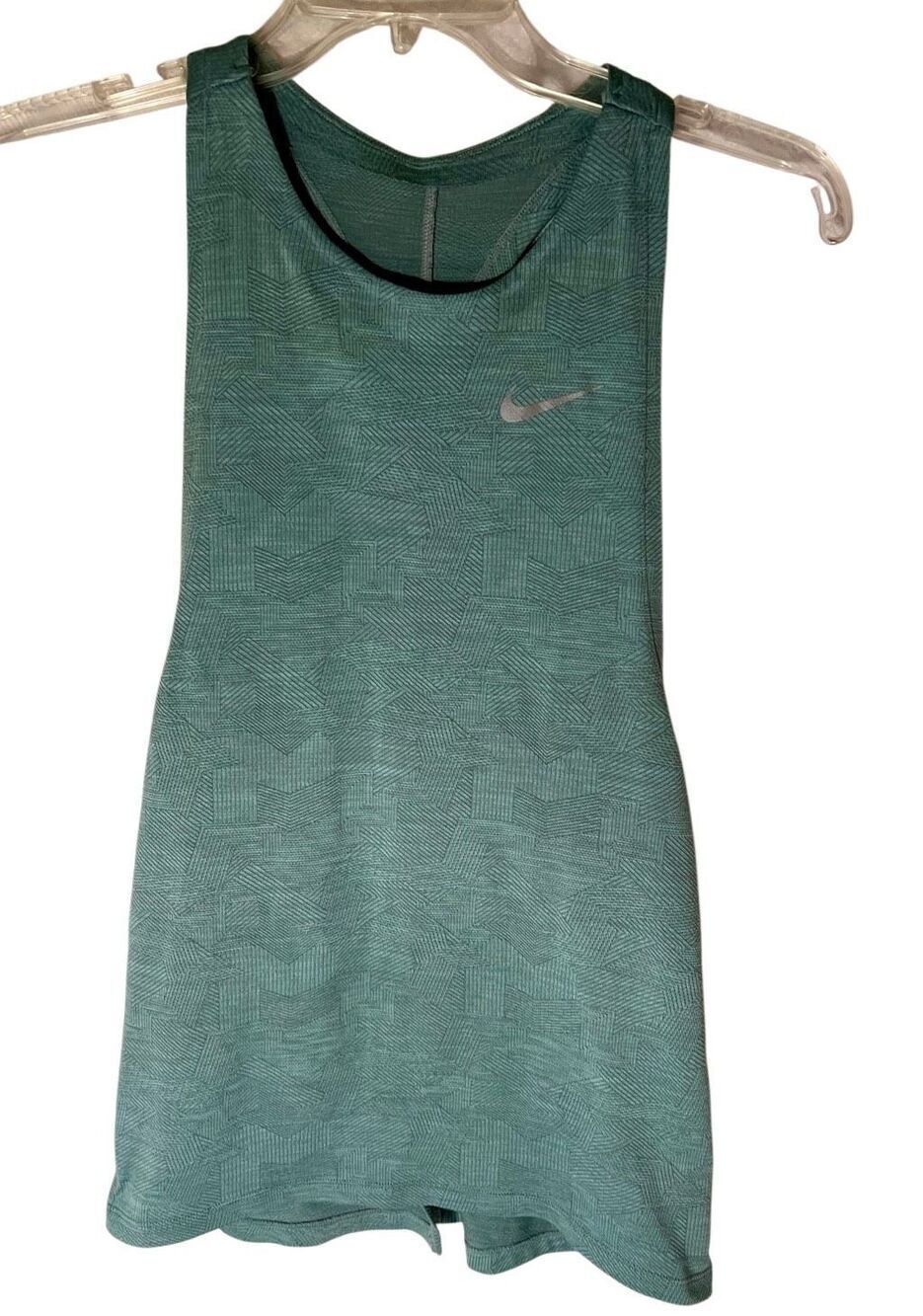 Nike Women's Active Tank Top Size XS Sage Green With Line Print